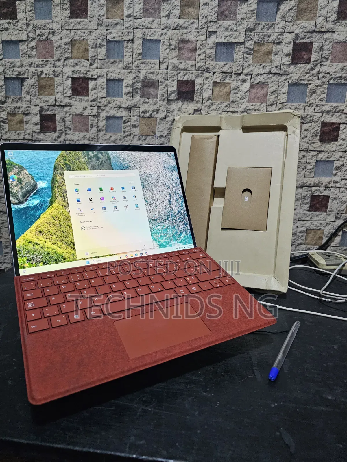 Laptop Microsoft Surface Pro 9 16GB Intel Core i7 SSD 512GB