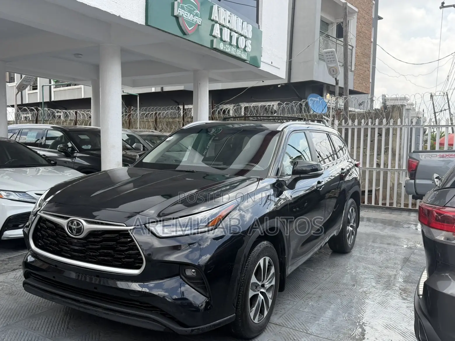 Toyota Highlander XLE AWD 2024 Black