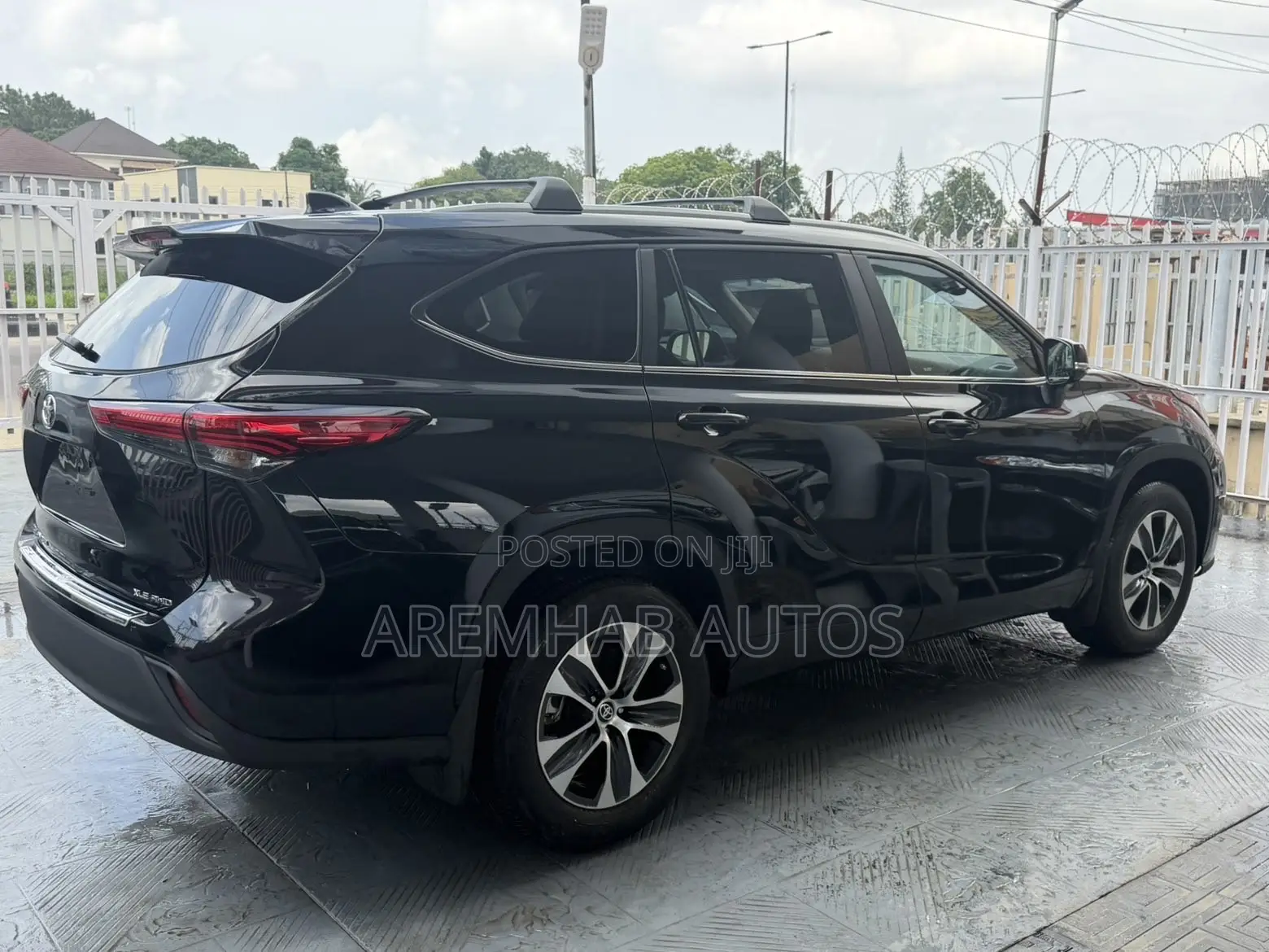 Toyota Highlander XLE AWD 2024 Black