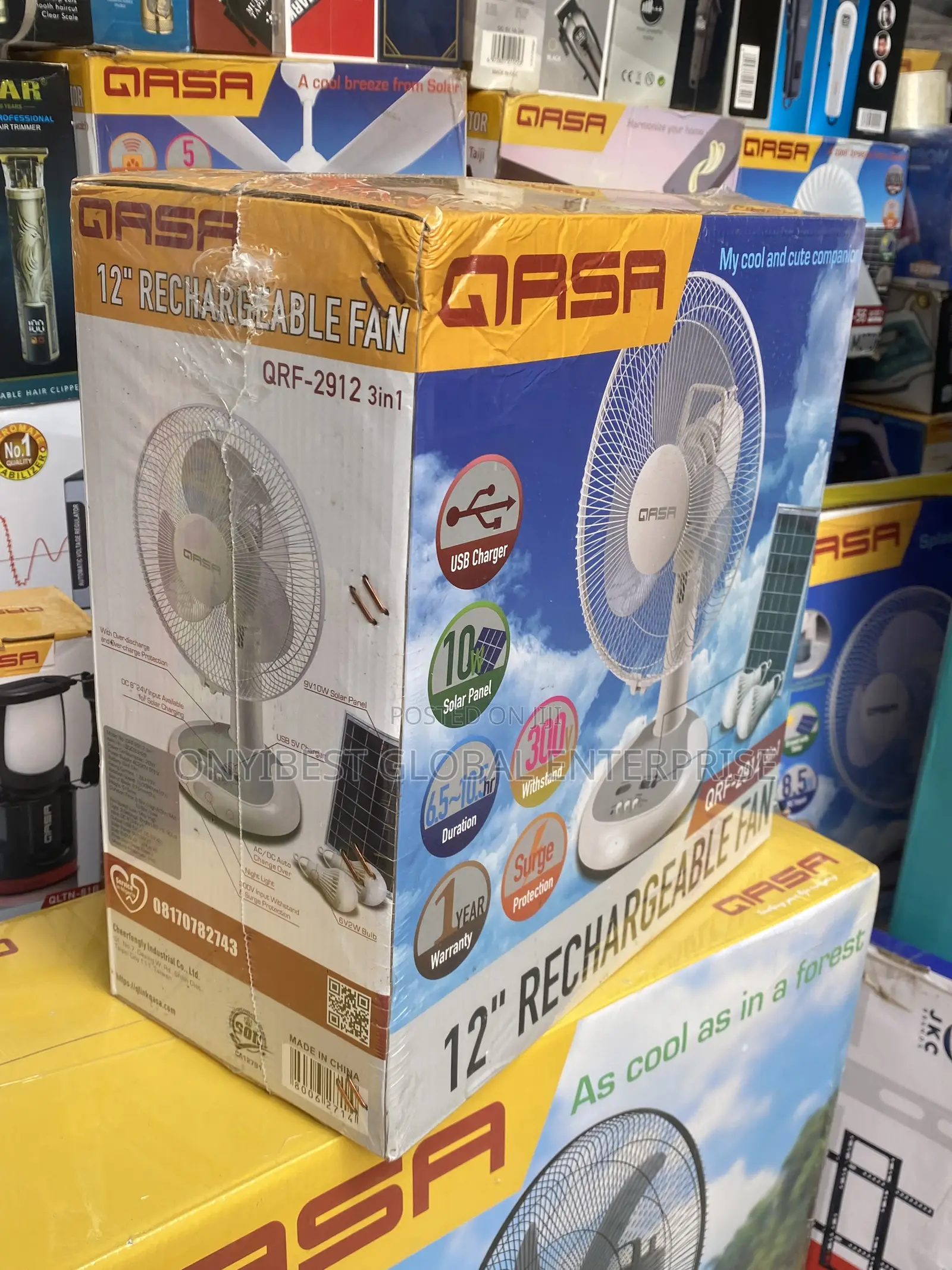 This Qasa QRF-2912 12-Inch Rechargeable Table Fan