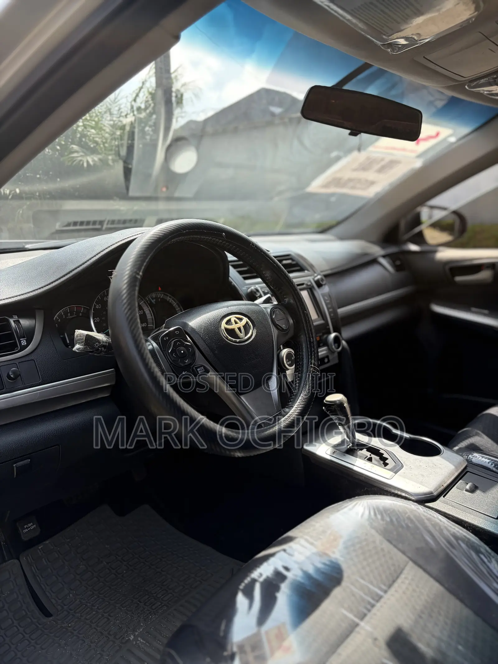 Toyota Camry SE 4dr Sedan (2.5L 4cyl 6A) 2013 Gray