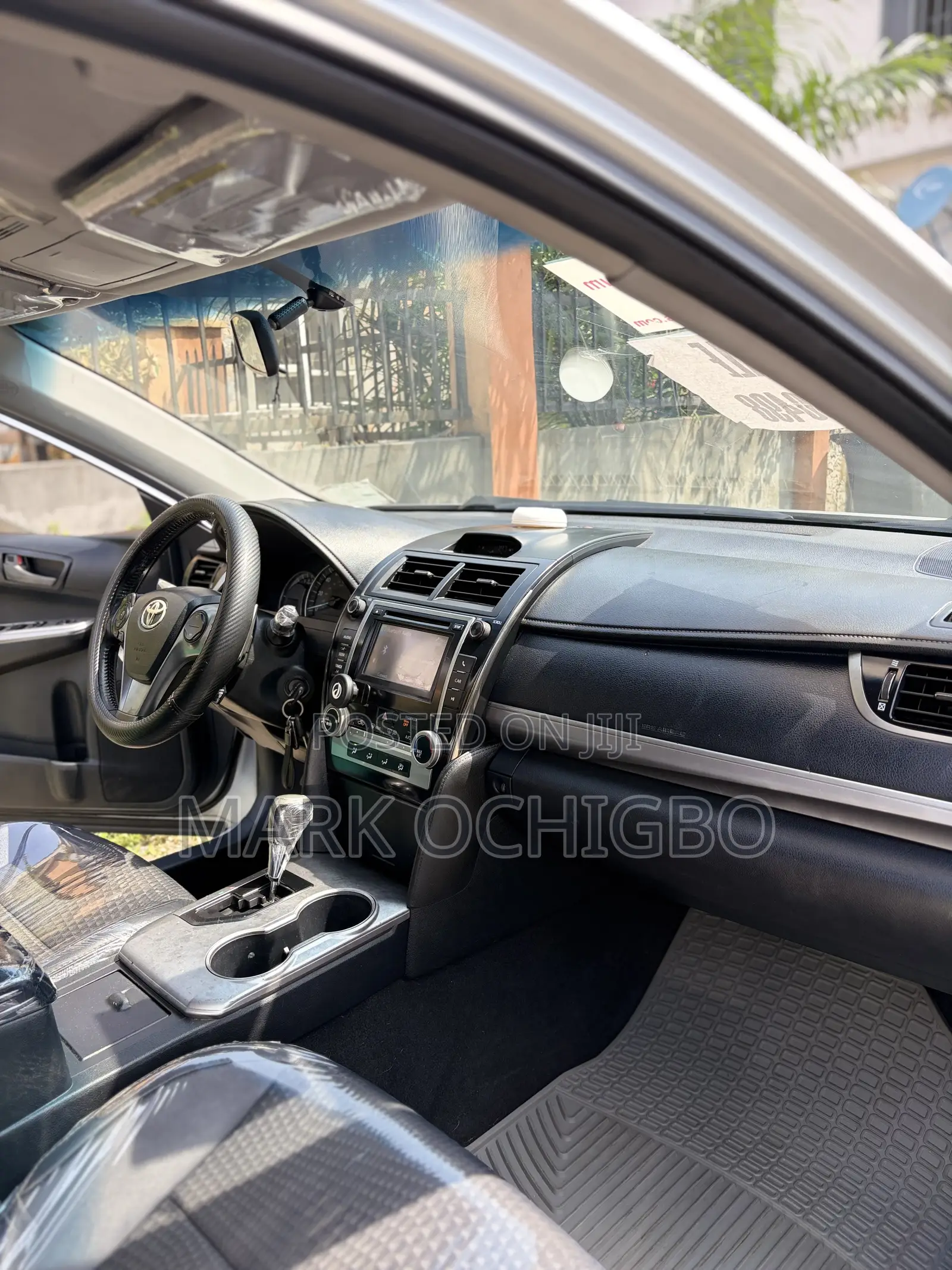 Toyota Camry SE 4dr Sedan (2.5L 4cyl 6A) 2013 Gray