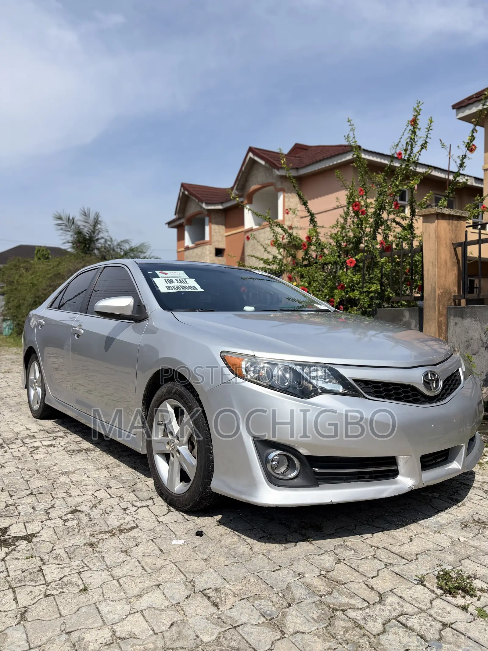 Toyota Camry SE 4dr Sedan (2.5L 4cyl 6A) 2013 Gray