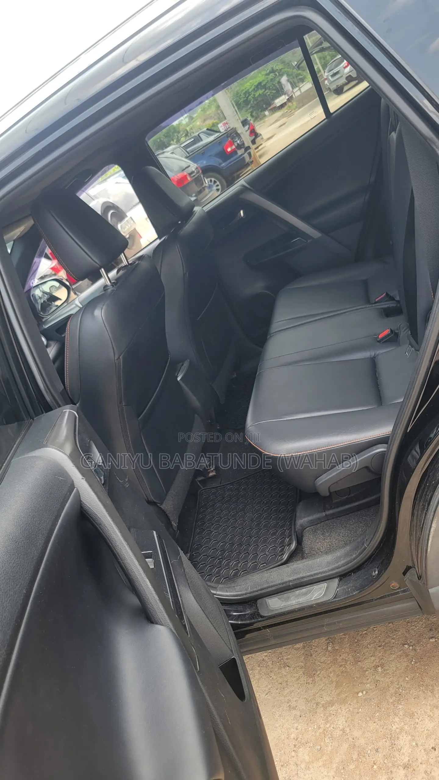 Toyota RAV4 XLE AWD (2.5L 4cyl 6A) 2017 Black