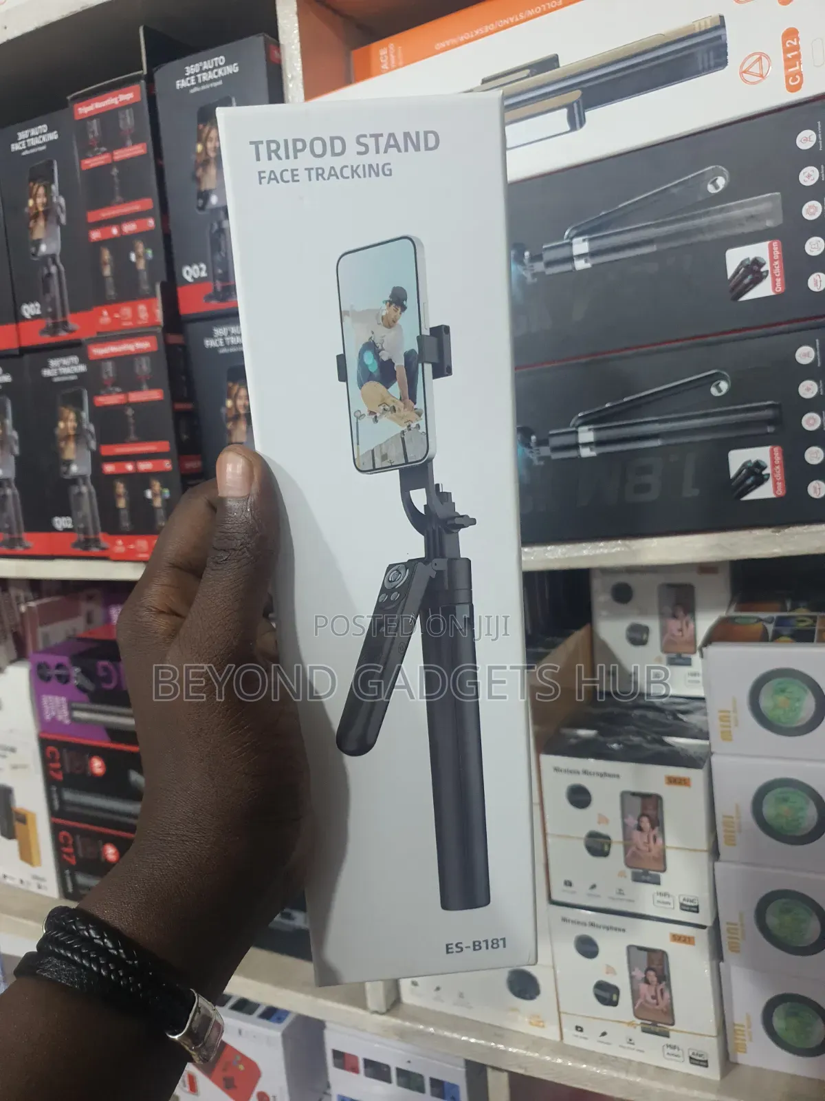 Es-B181 Tripod Stand Face Tracking Selfie Stick