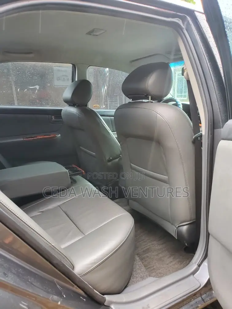 Toyota Corolla 2005 Gray