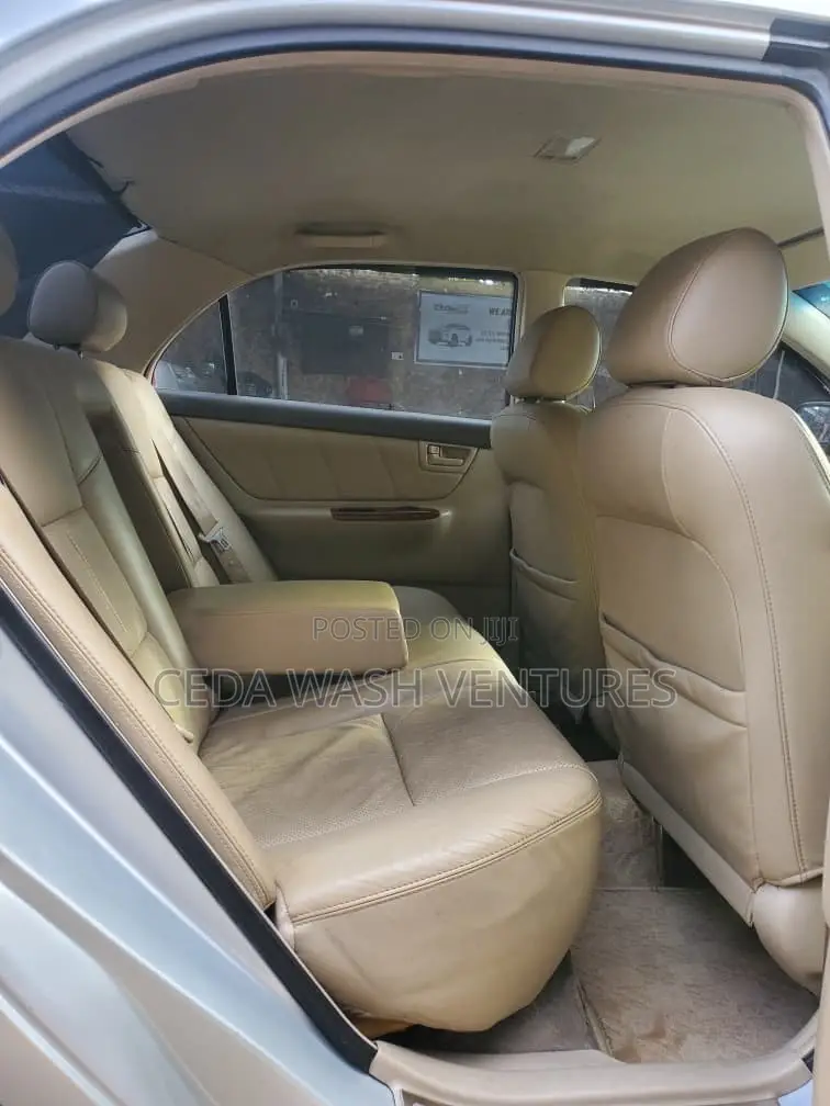 Toyota Corolla 2006 Silver