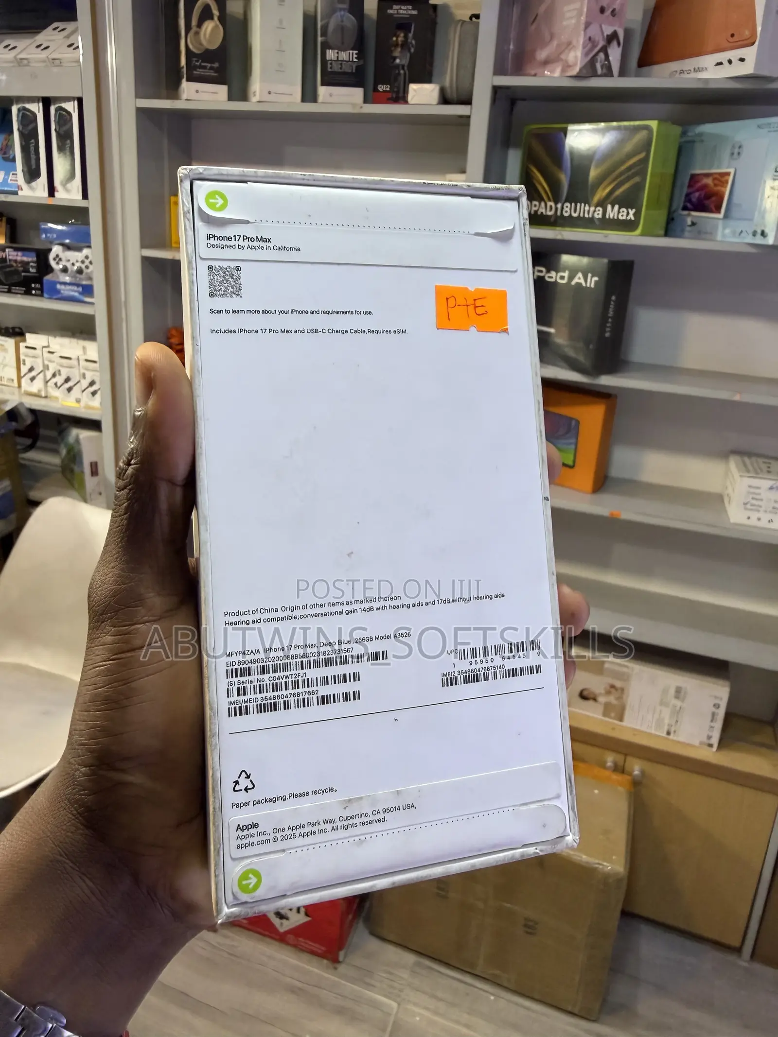 New Apple iPhone 17 Pro Max 256 GB Blue