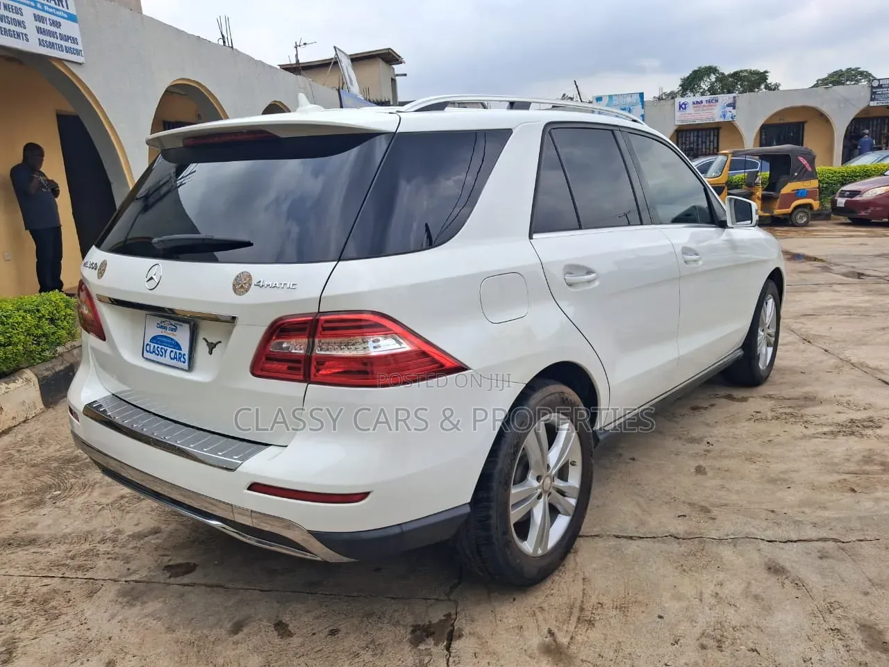 Mercedes-Benz M Class ML350 4MATIC 4dr SUV AWD (3.5L 6cyl 7A) 2015