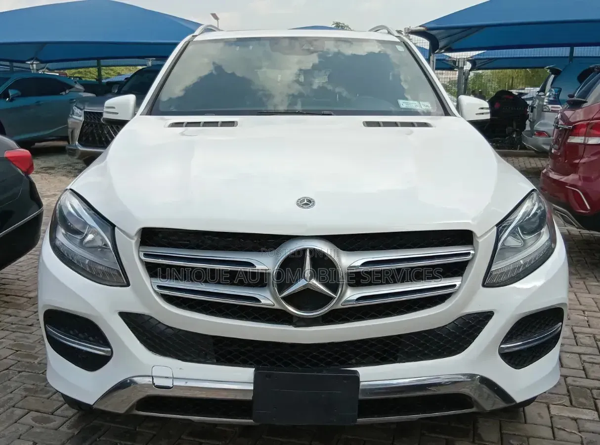 Mercedes-Benz GLE-Class GLE 350d 4MATIC 2018 White