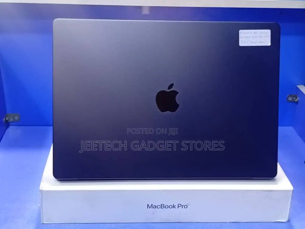 Laptop Apple MacBook Pro 2024 M4 Max 36GB Apple M4 Max SSD 1T