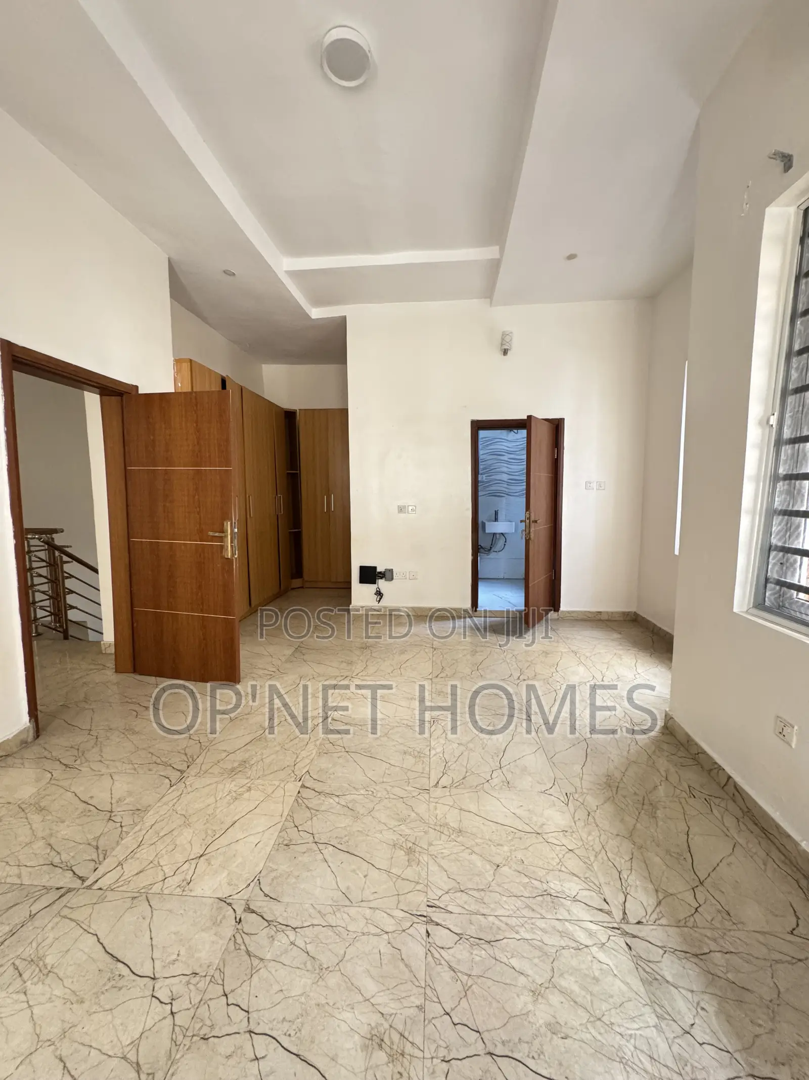 4bdrm Duplex in Chevron, Lekki for sale