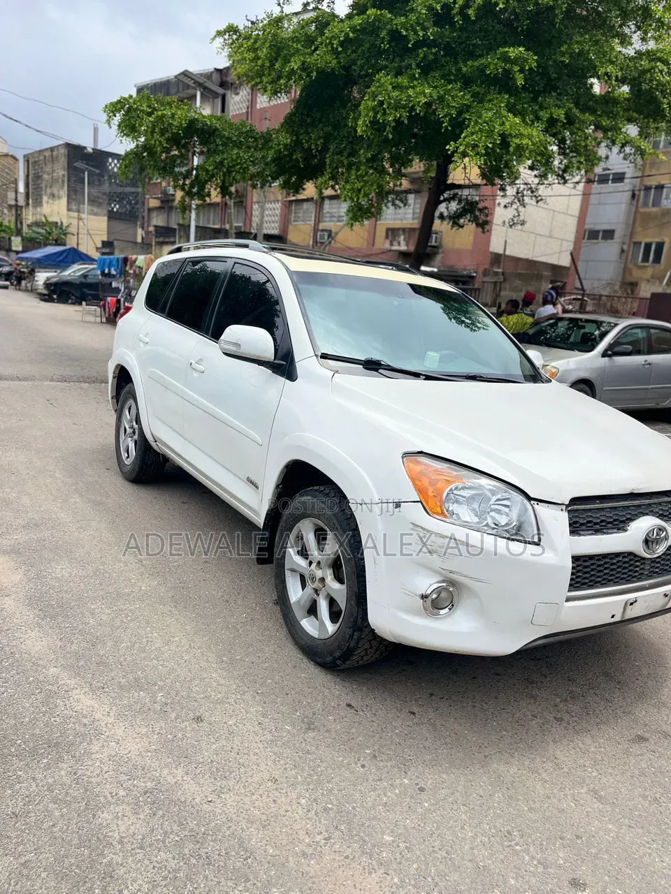 Toyota RAV4 2011 White