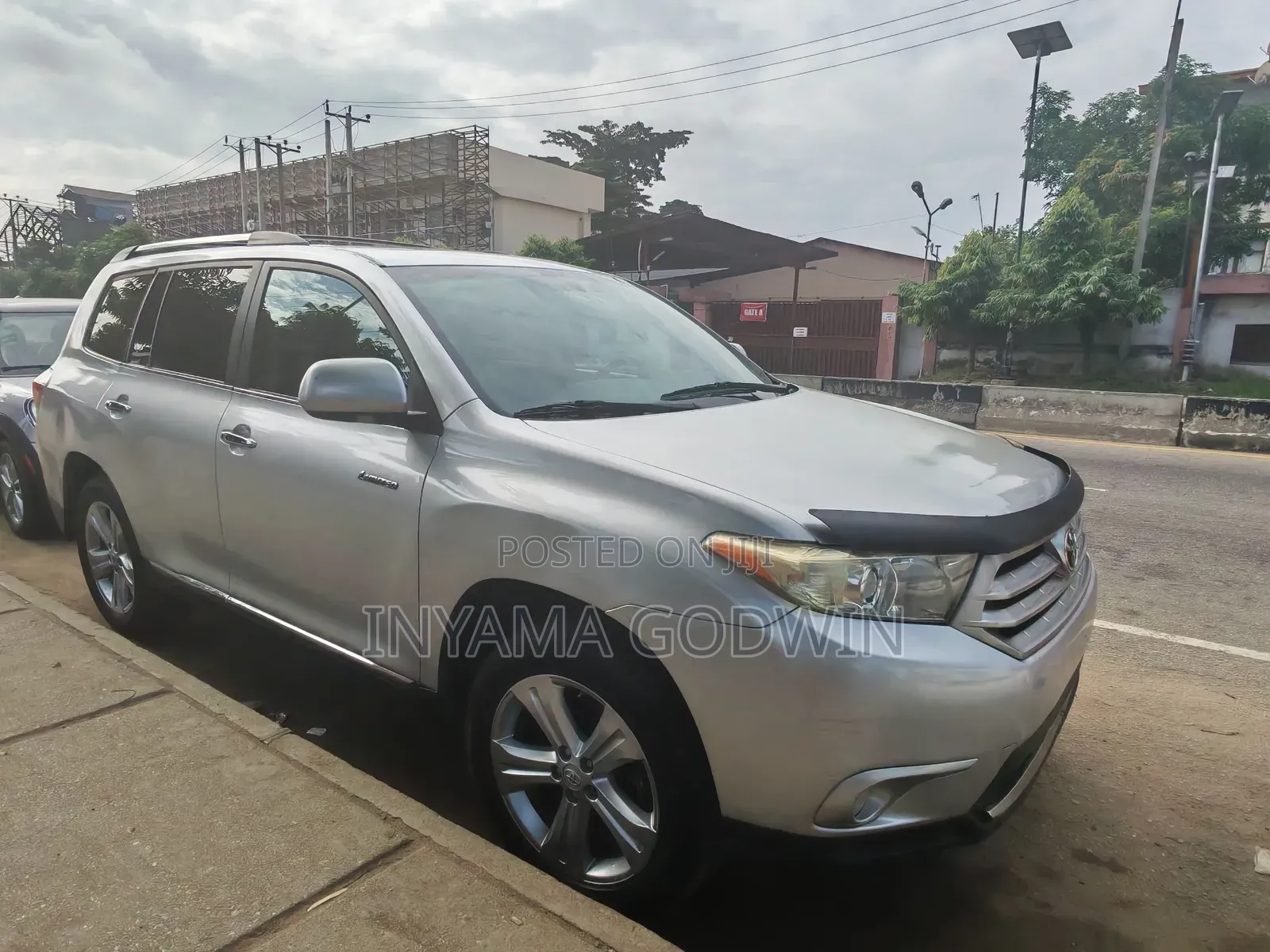 Toyota Highlander 2011 Silver