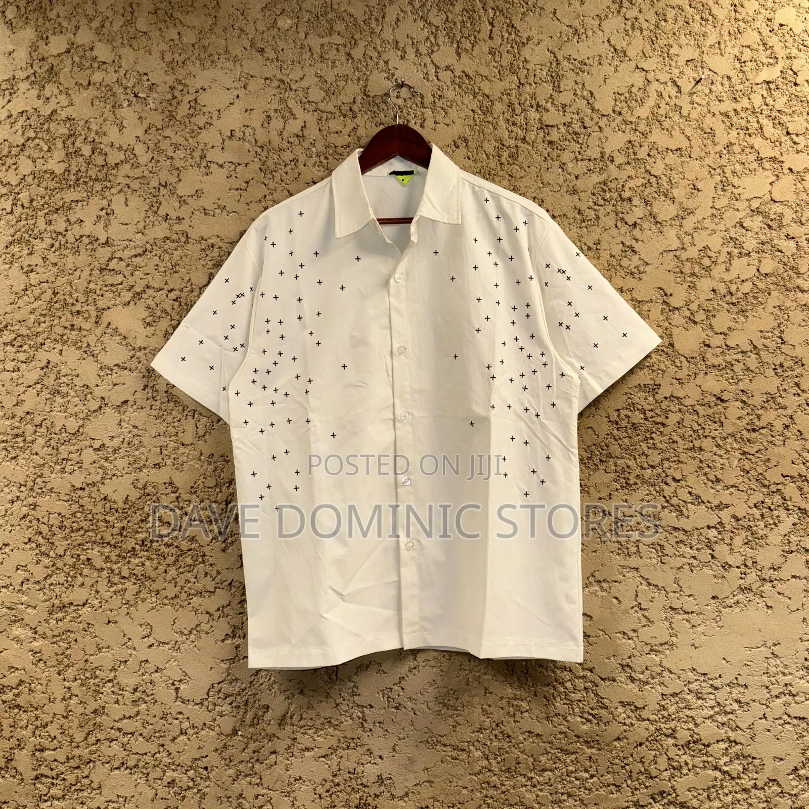 Original Quality Shortsleeved Shirt Available