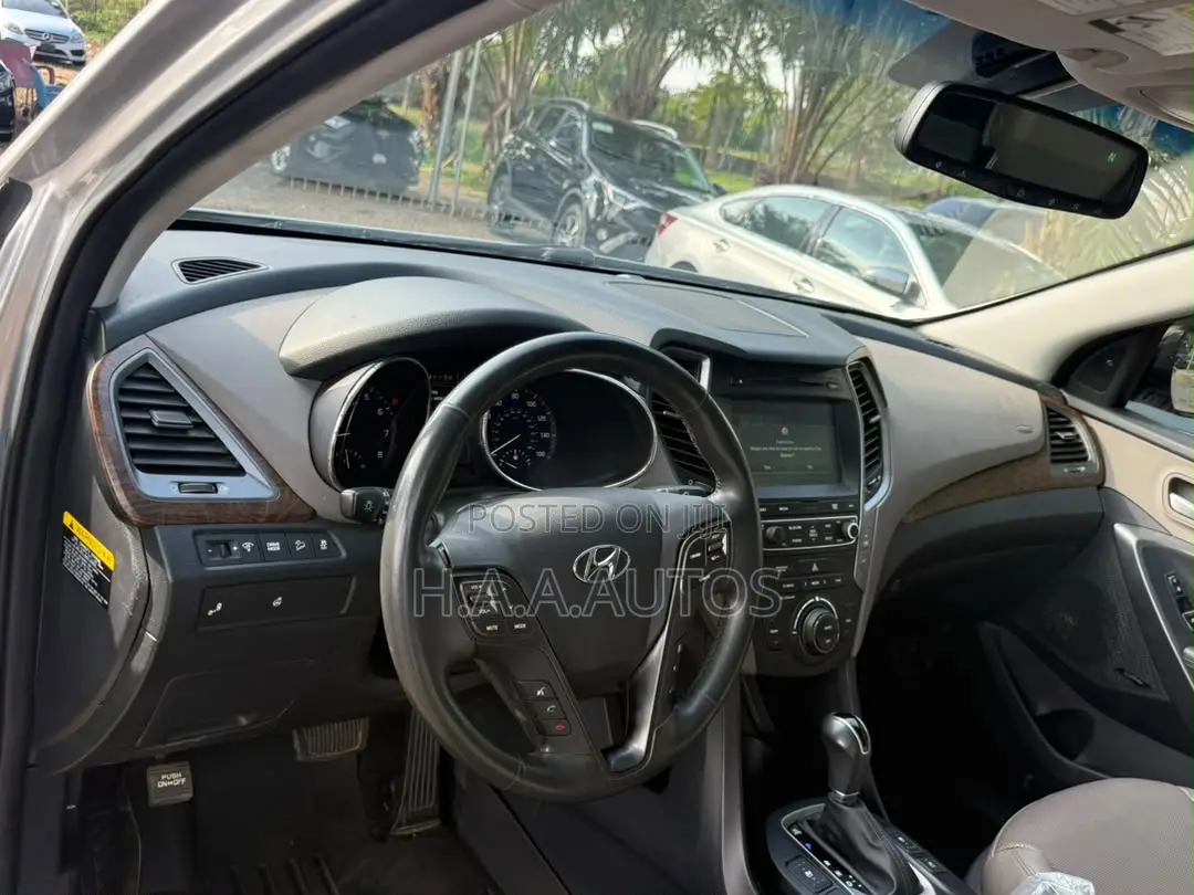 Hyundai Santa Fe Limited Ultimate AWD 2018 Silver