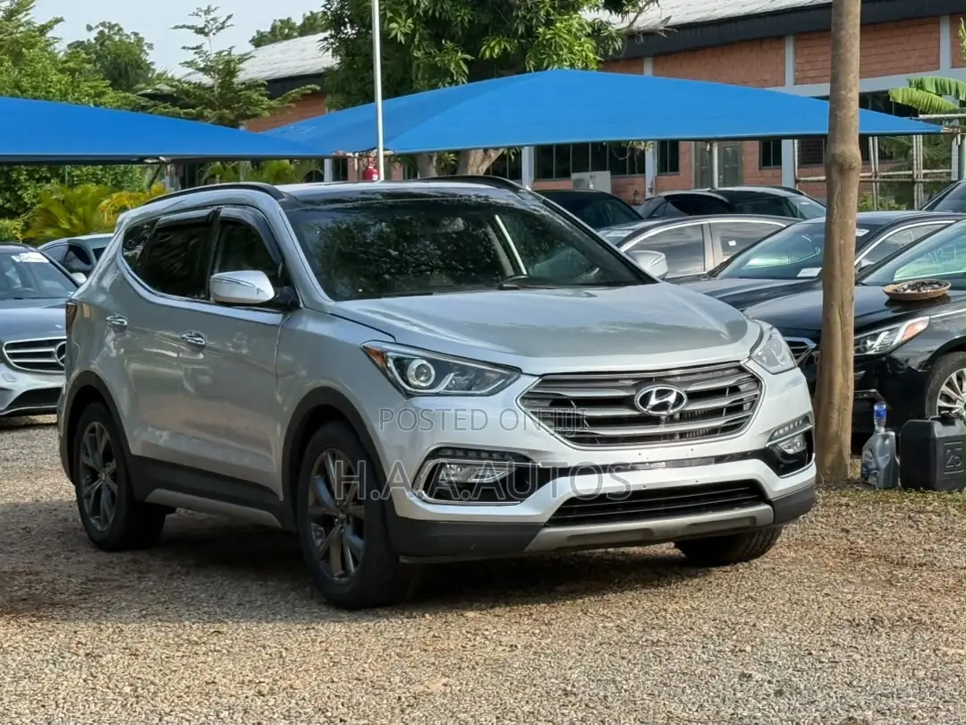 Hyundai Santa Fe Limited Ultimate AWD 2018 Silver