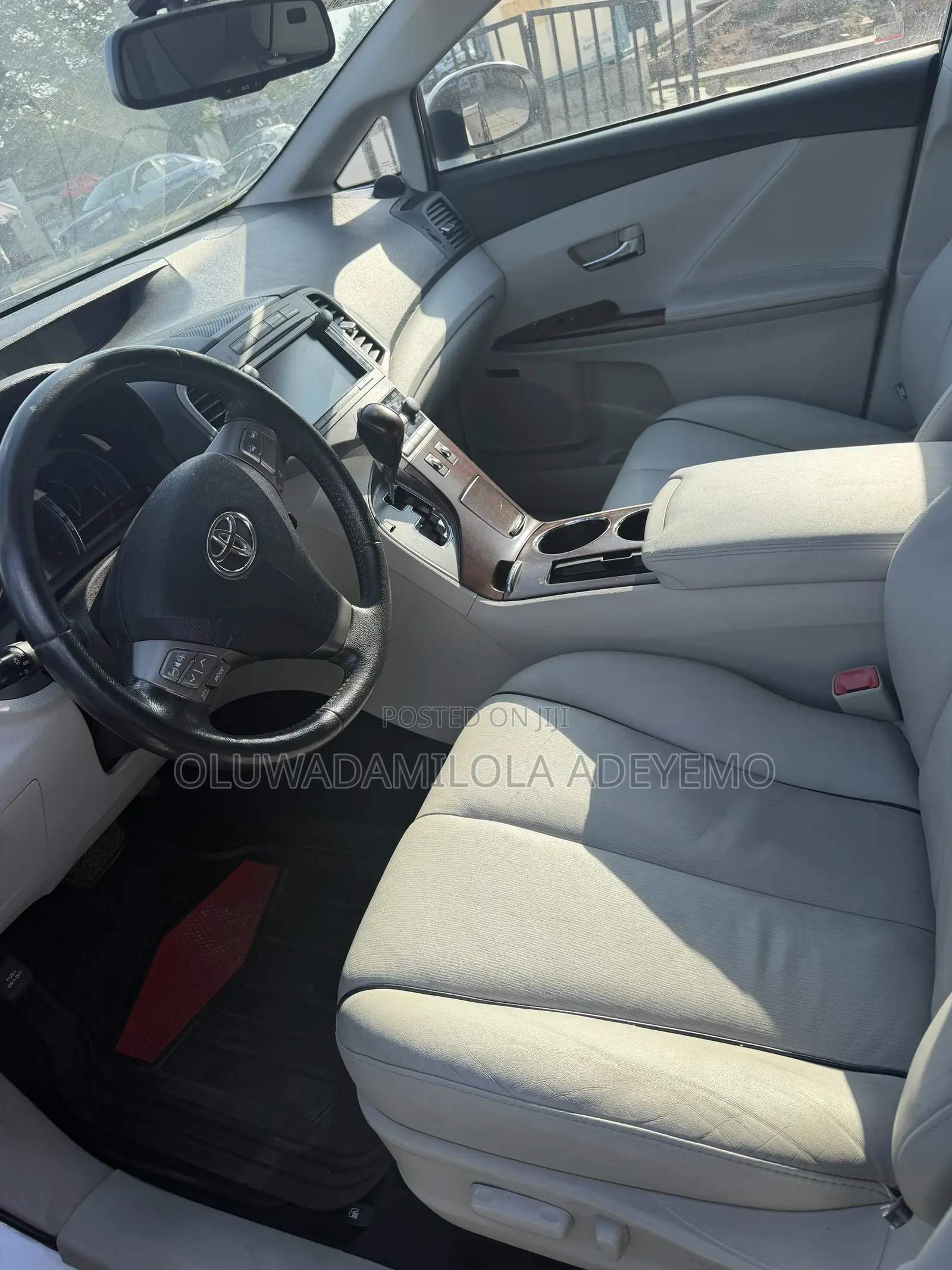 Toyota Venza Limited 2010 White