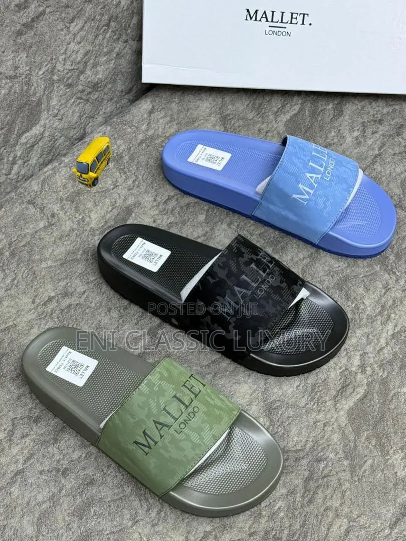 Burberry Luxury Men's Slides Well Banded Package
