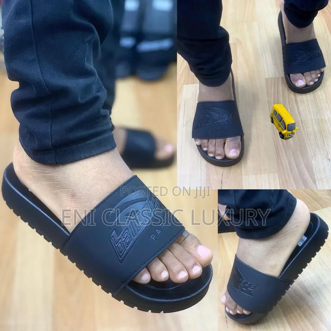 Burberry Luxury Men's Slides Well Banded Package