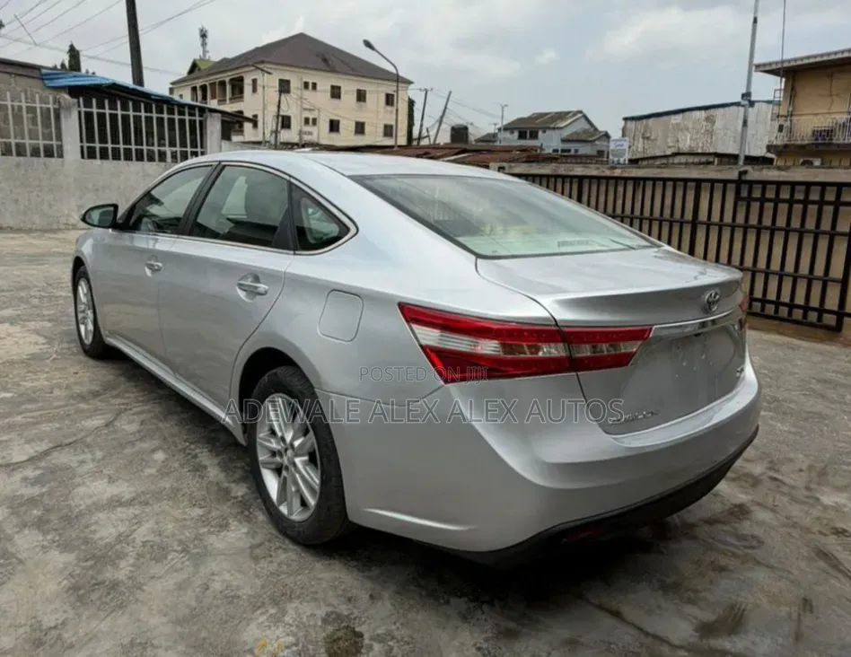 Toyota Avalon 2013 Silver