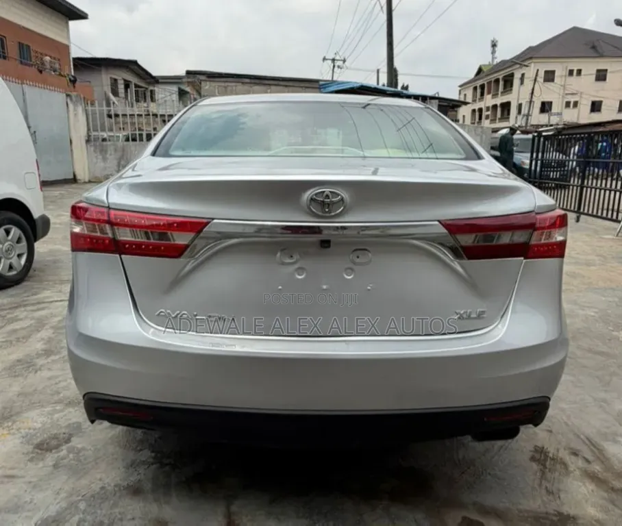 Toyota Avalon 2013 Silver