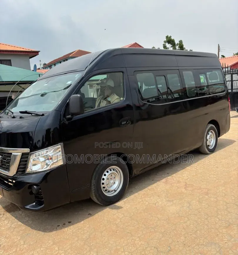 Nissan Caravan (Urvan) 2017 Black