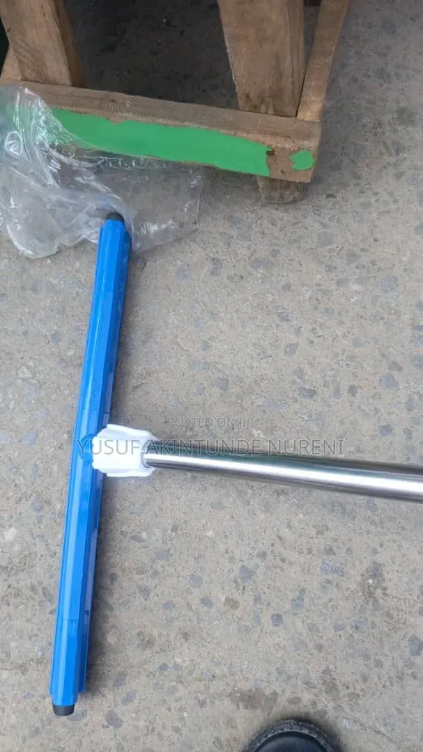 Strong And Clear Cleaner