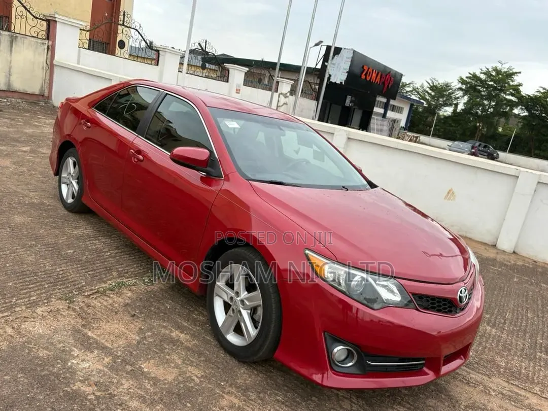 Toyota Camry 2013 Red