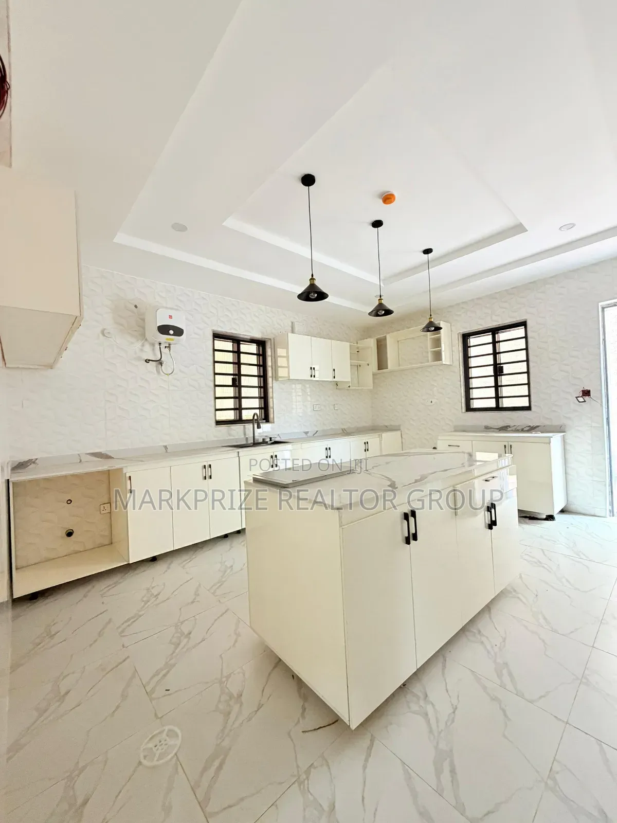 5bdrm Duplex in Omole Phase 1 Lagos for sale