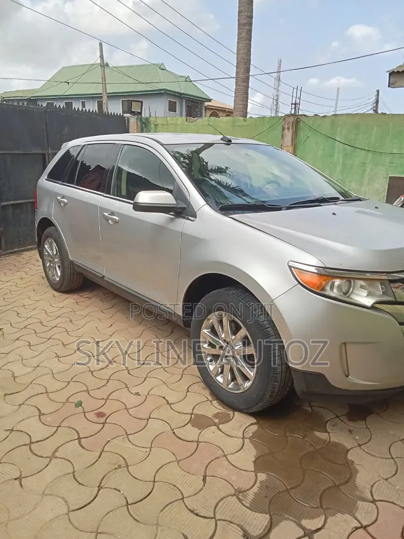 Ford Edge 2012 Silver