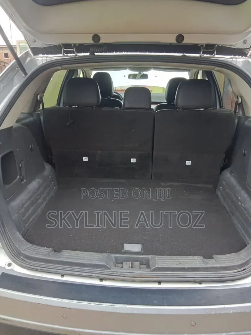 Ford Edge 2012 Silver