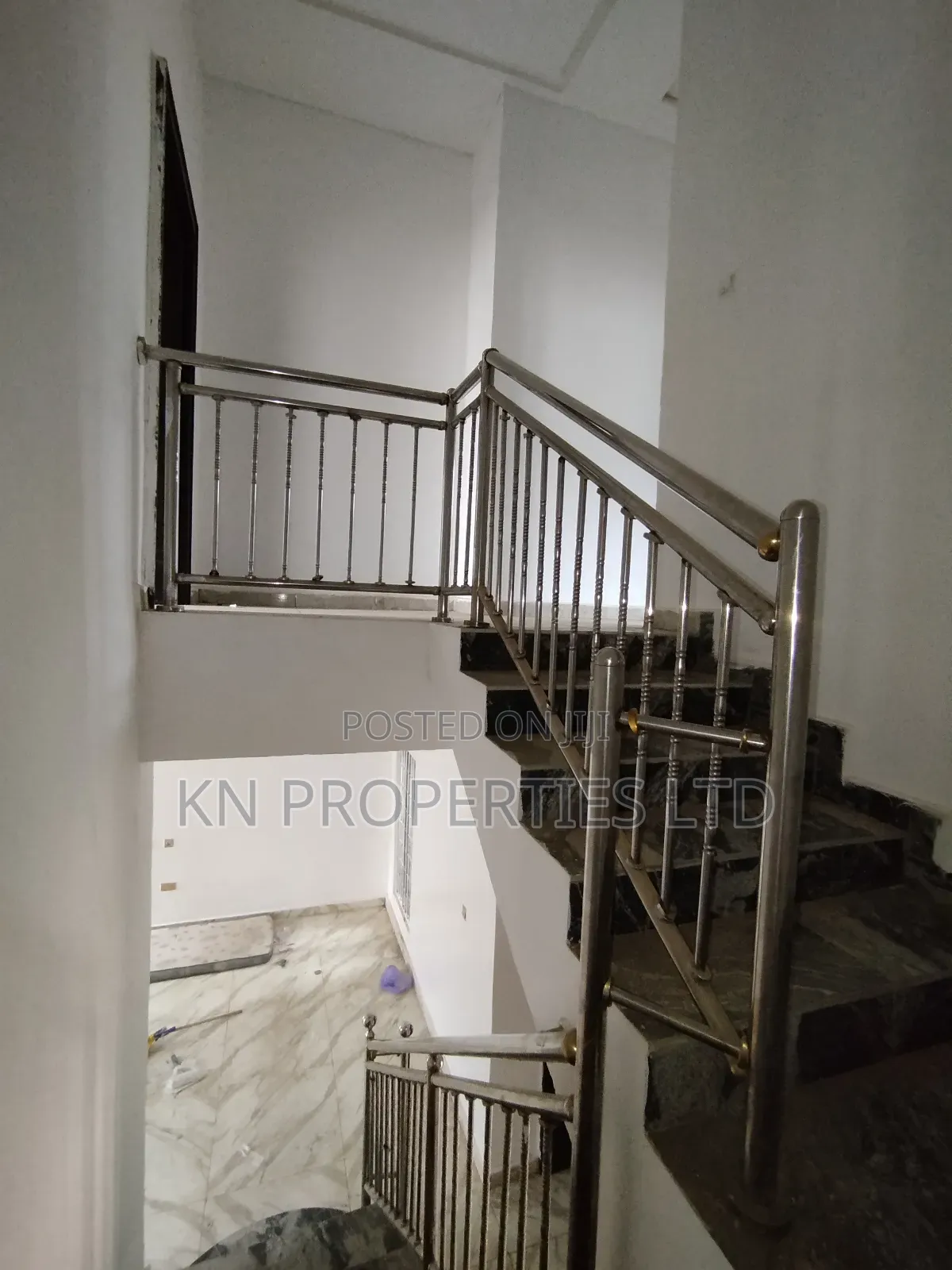 4bdrm Duplex in Apo for rent