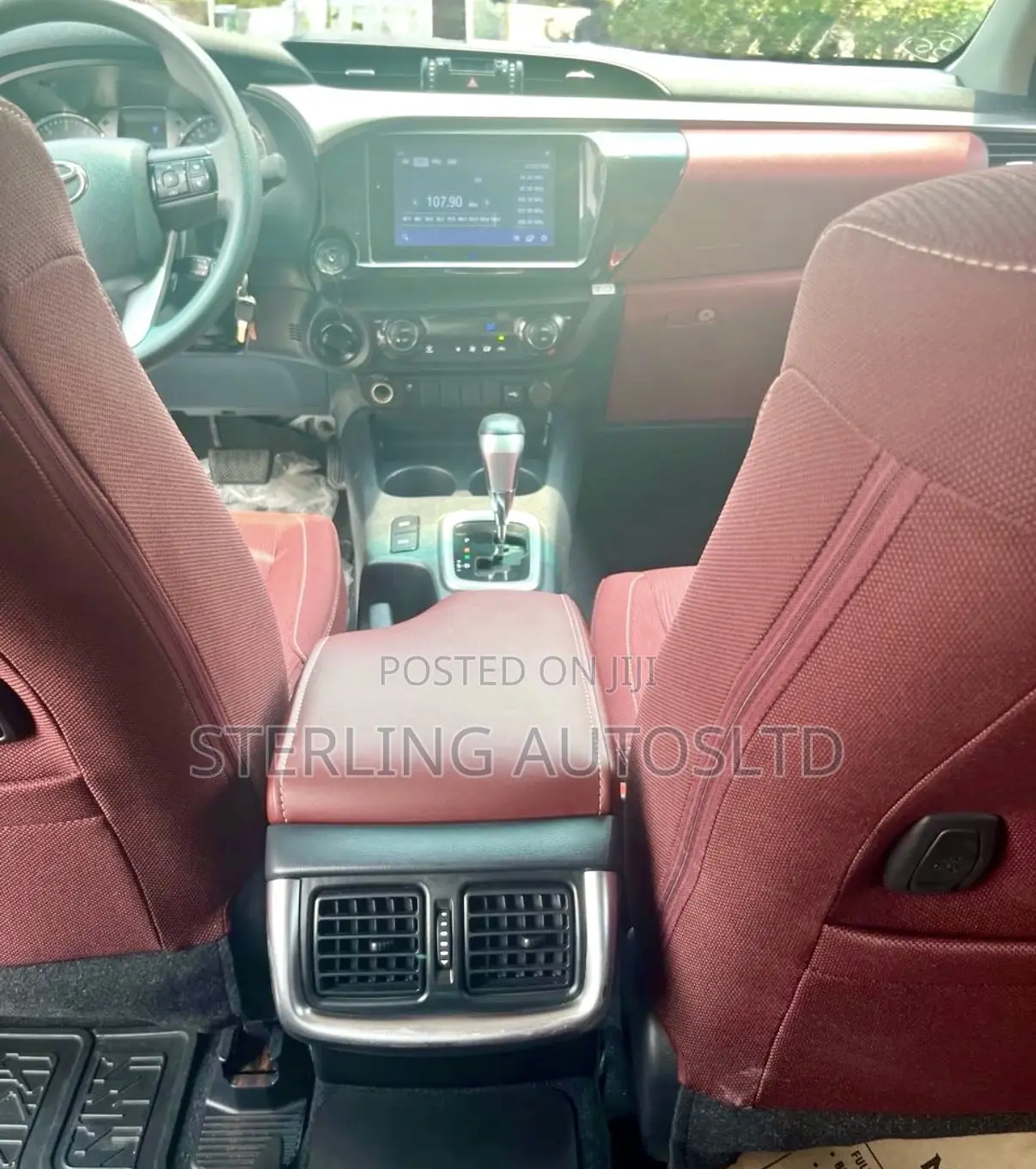 Toyota Hilux Revo Double Cab Petrol 2.7 AWD 2020 Black