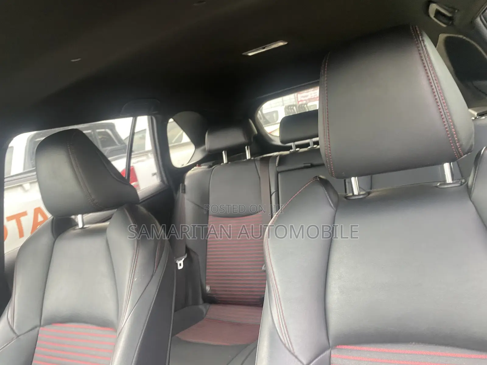 Toyota RAV4 LE 2022 Silver