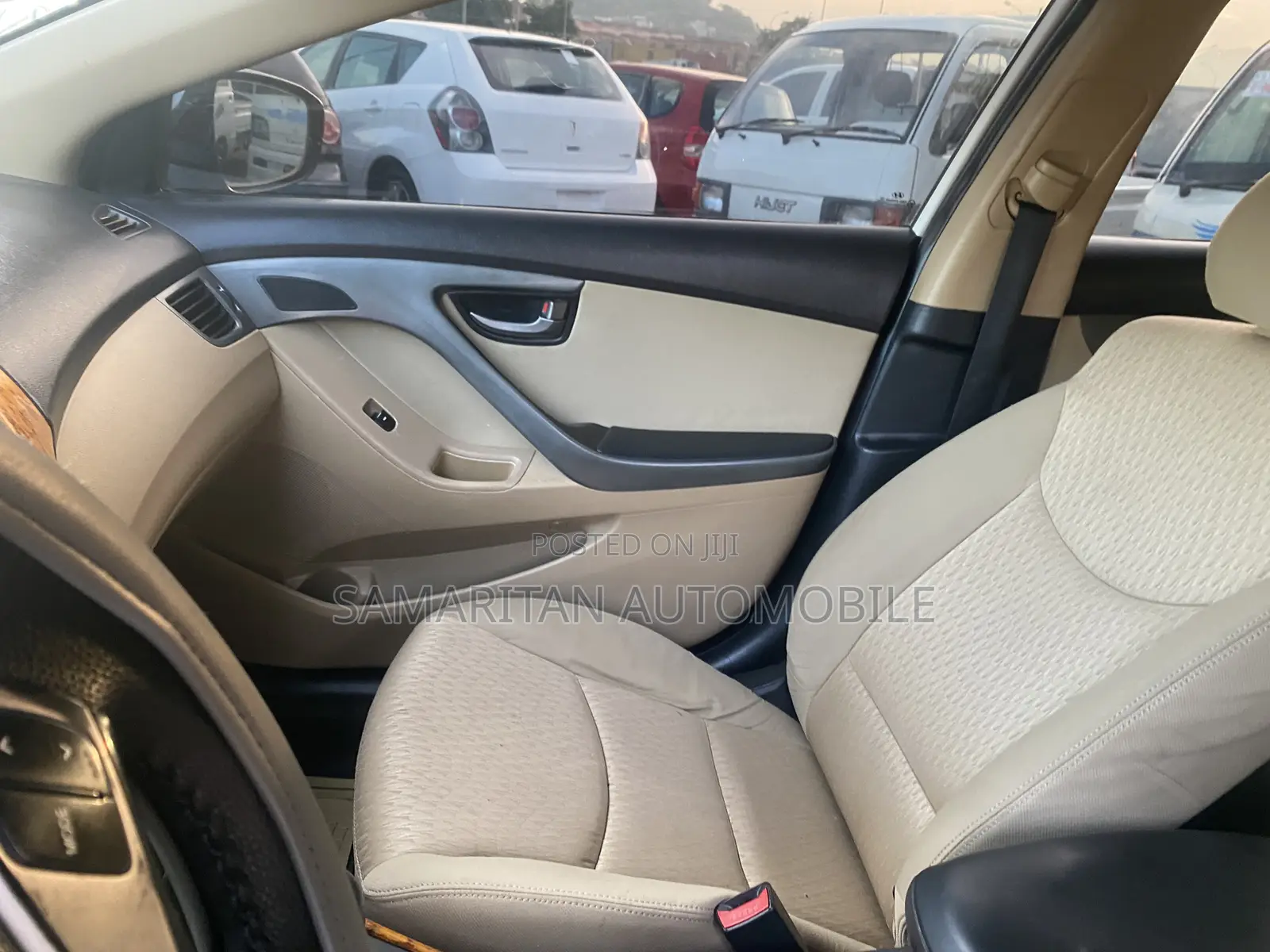 Hyundai Elantra SE 4dr Sedan (1.8L 4cyl 6M) 2014 White