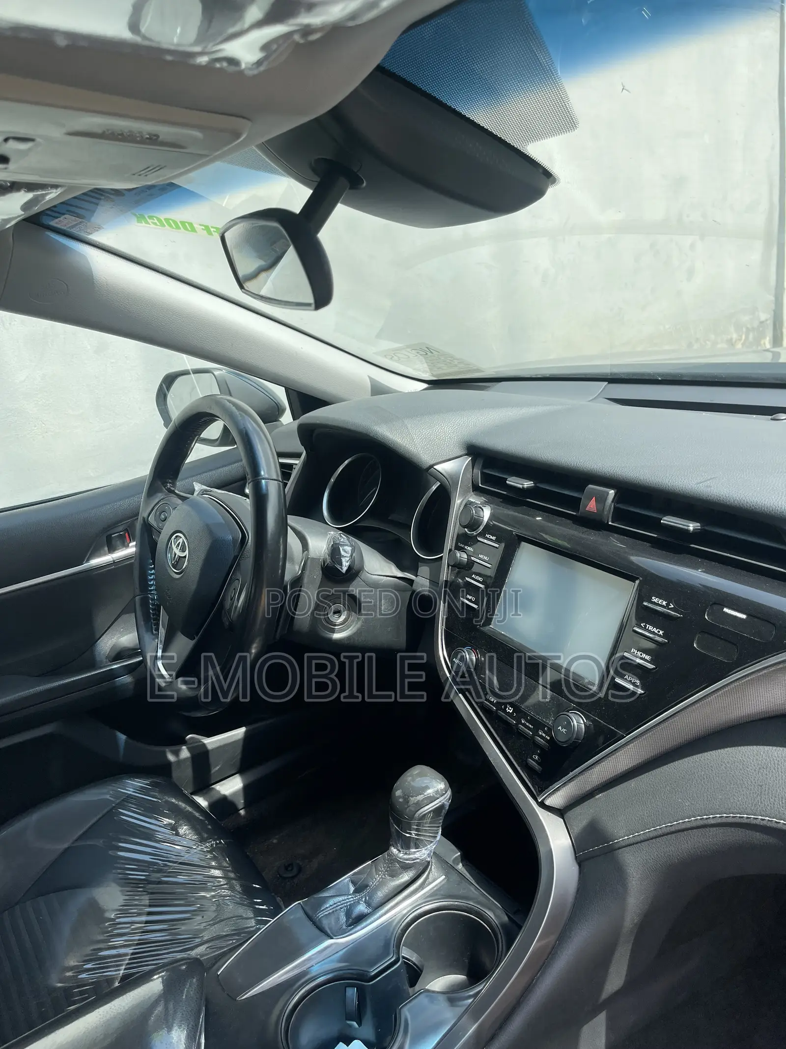 Toyota Camry 2018 Blue