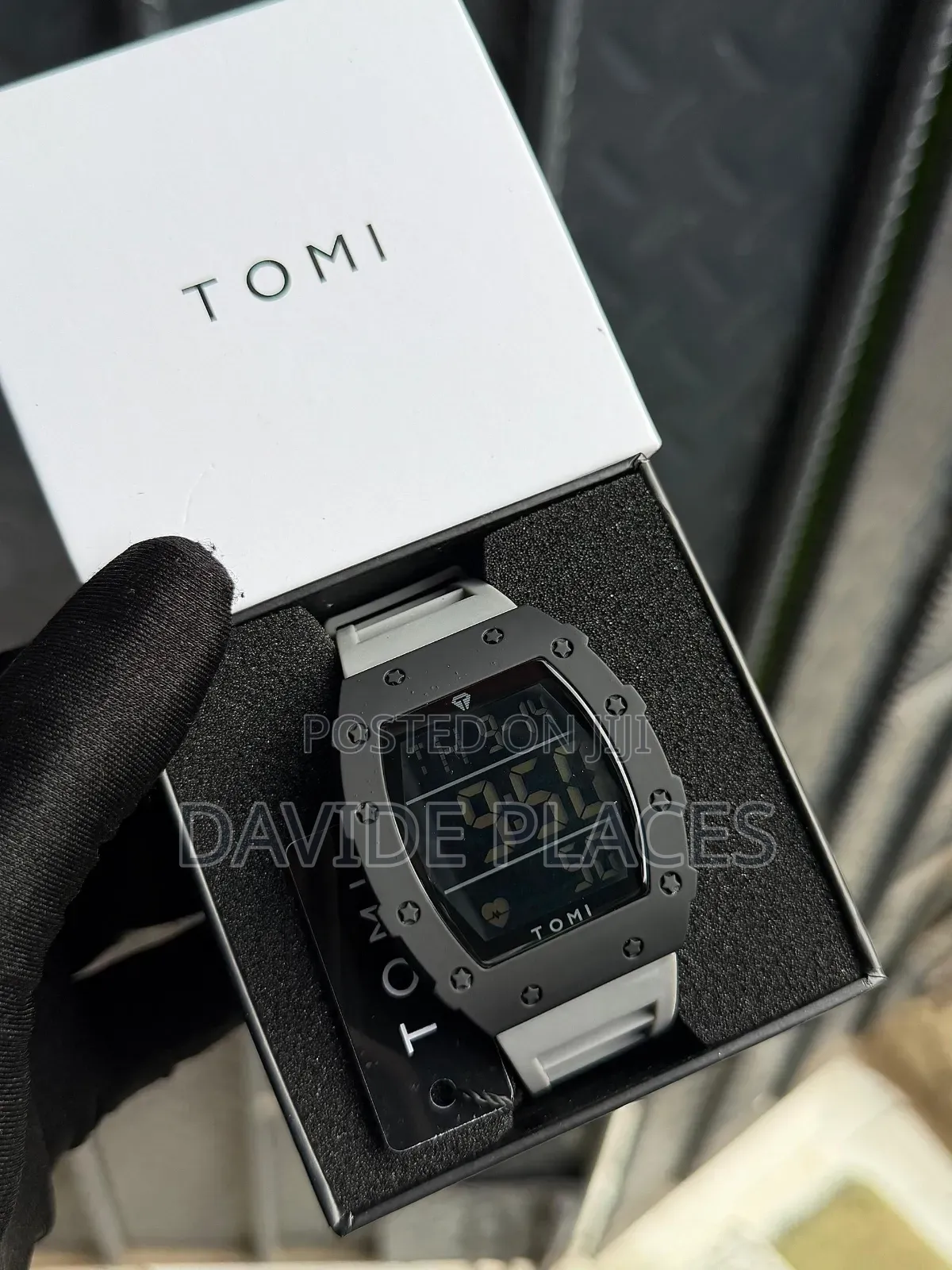 G-Shock Digital and Analogue Time Display Rubber Watch, With Date, Day