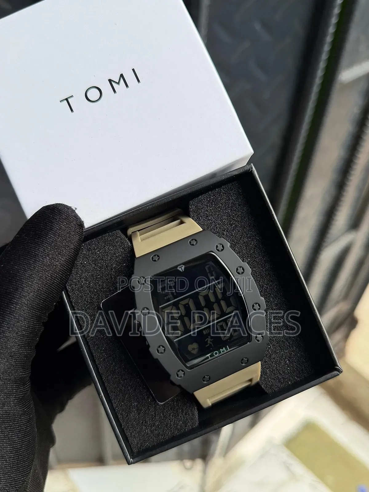 G-Shock Digital and Analogue Time Display Rubber Watch, With Date, Day