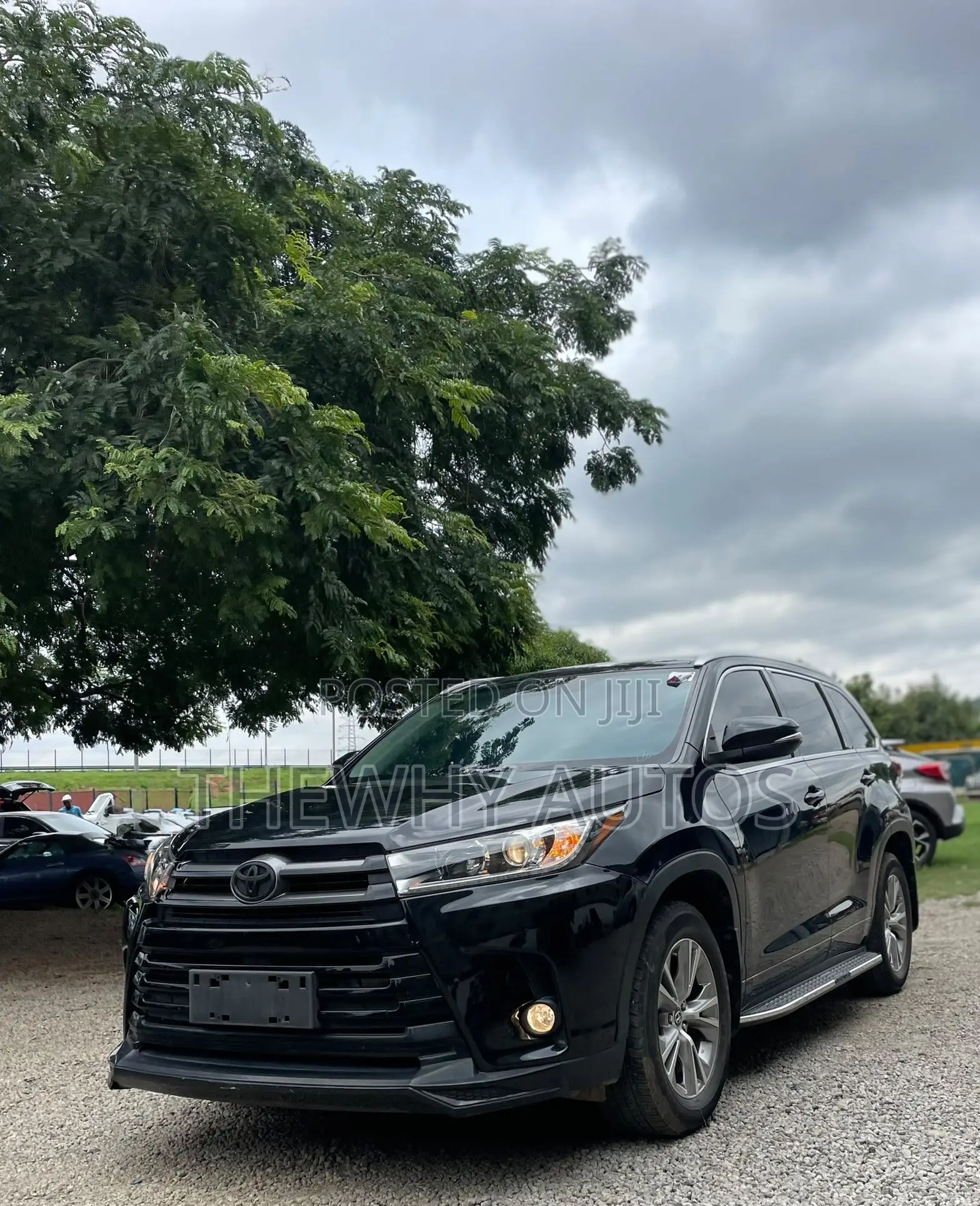 Toyota Highlander LE 2021 Black