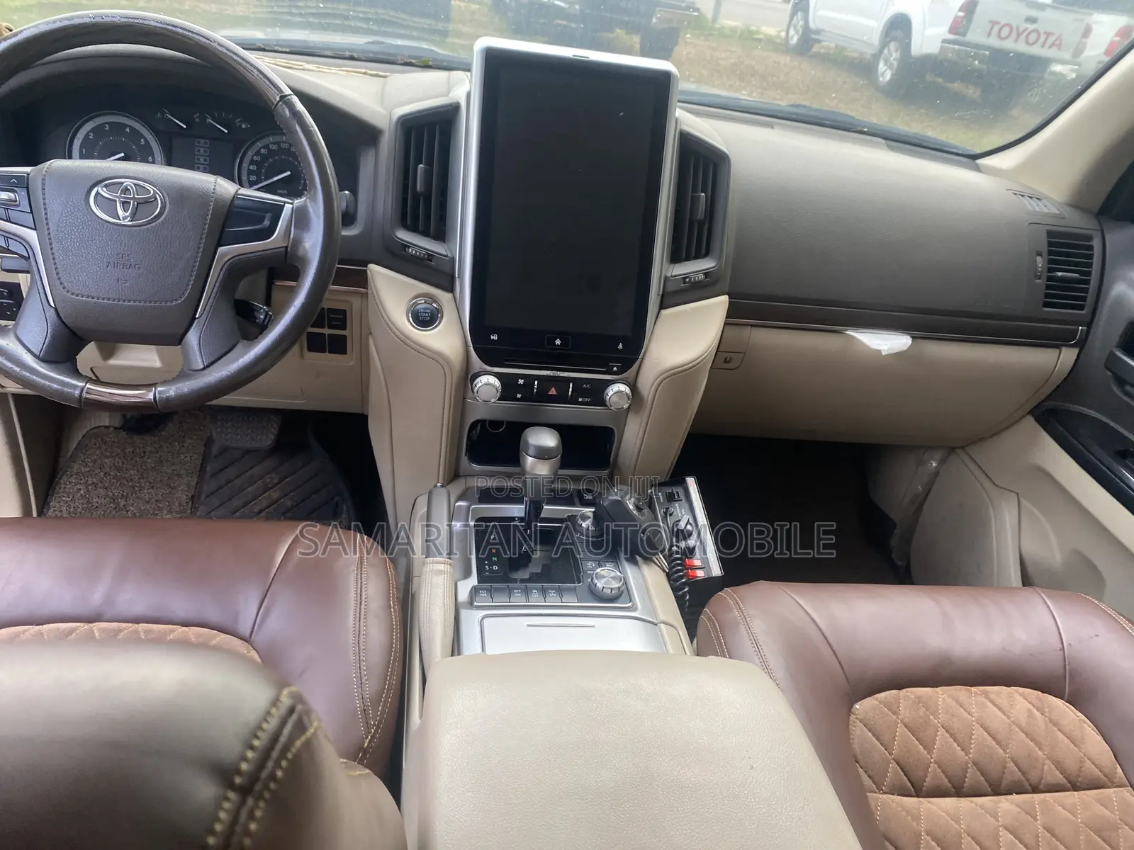 Toyota Land Cruiser 4.5 V8 VXR 2018 Black