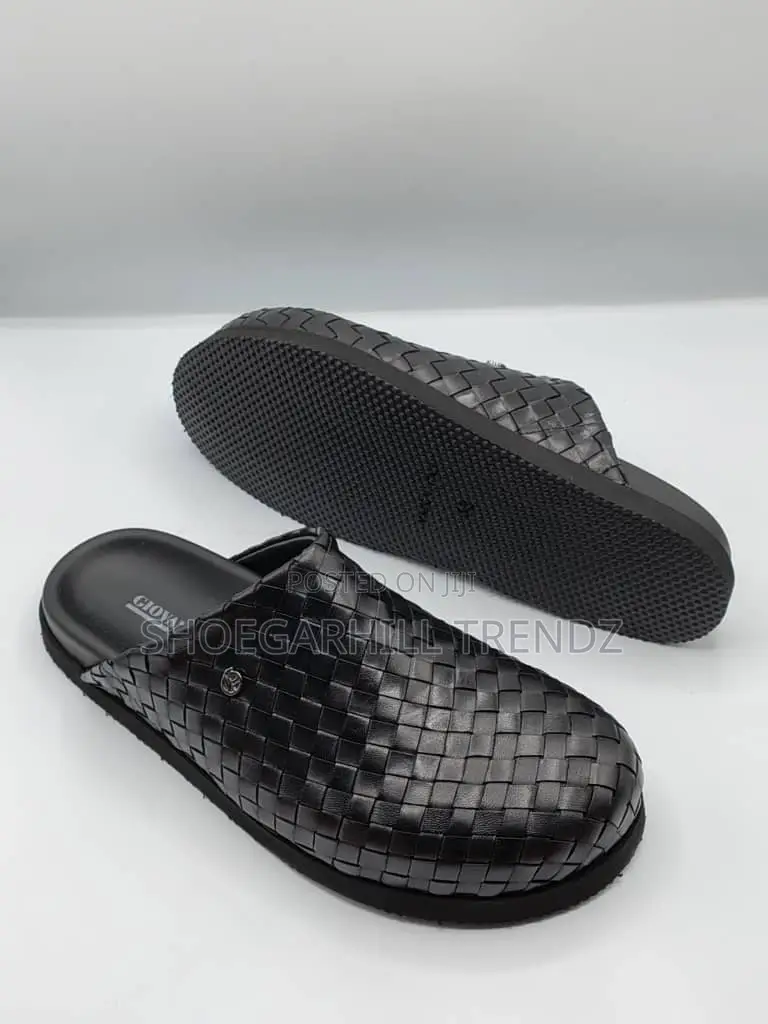 Giovanni Conti Premium Weaved Clogs for Men – Executive Luxury