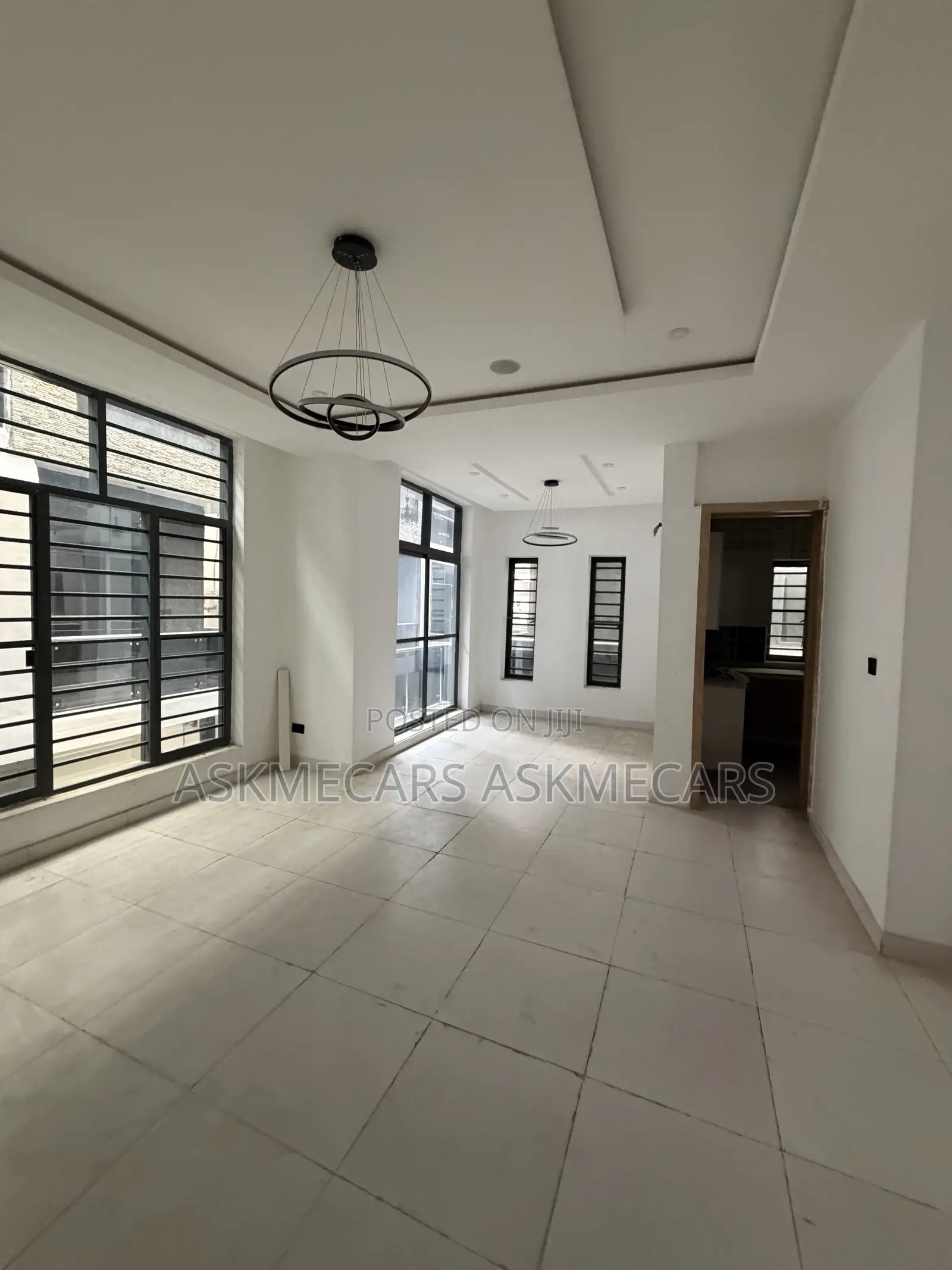 5bdrm Duplex in Adesanya for rent
