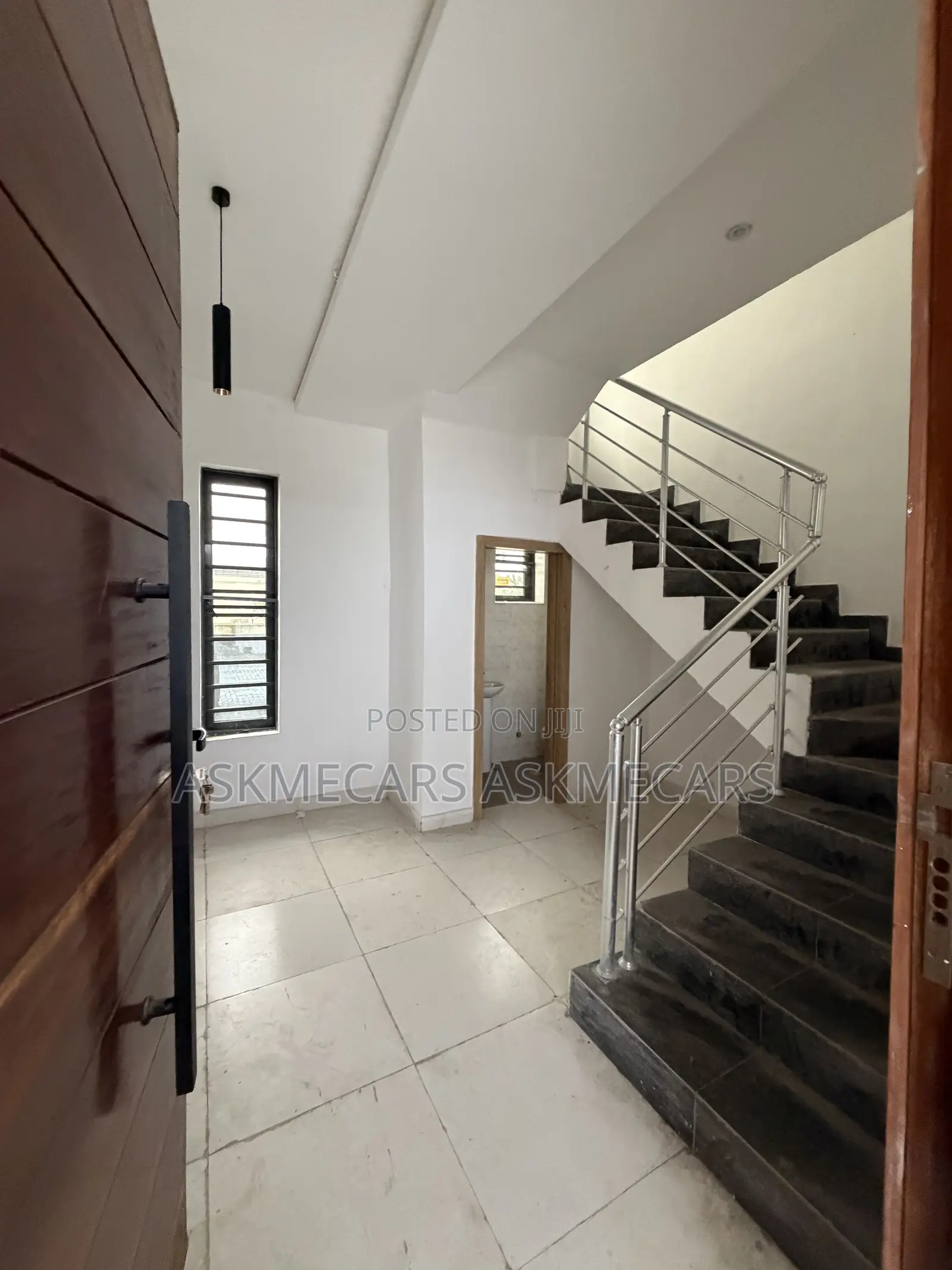5bdrm Duplex in Adesanya for rent