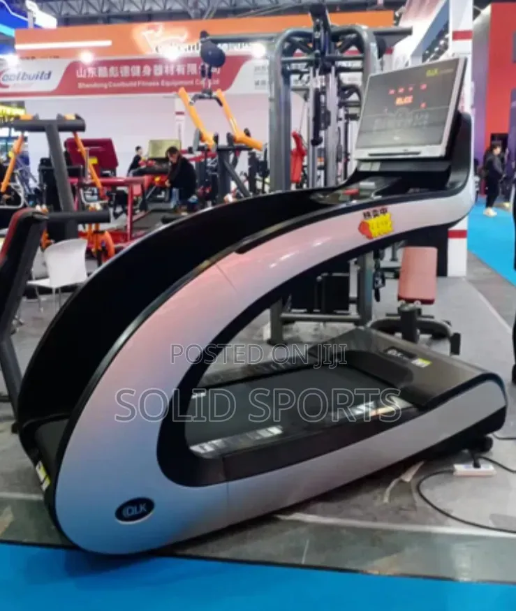 Commercial 8hp Treadmill