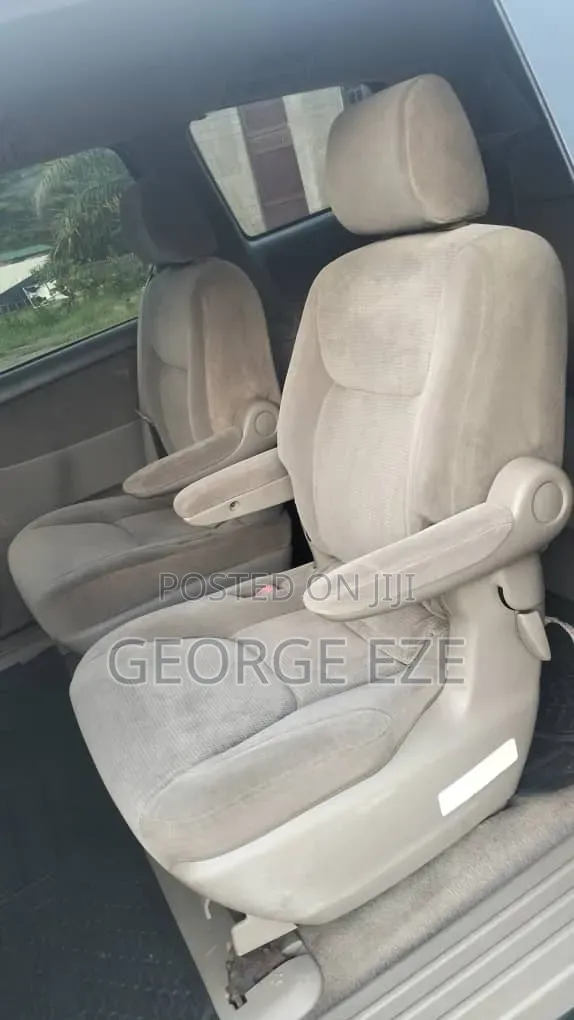 Toyota Sienna 2005 Gray