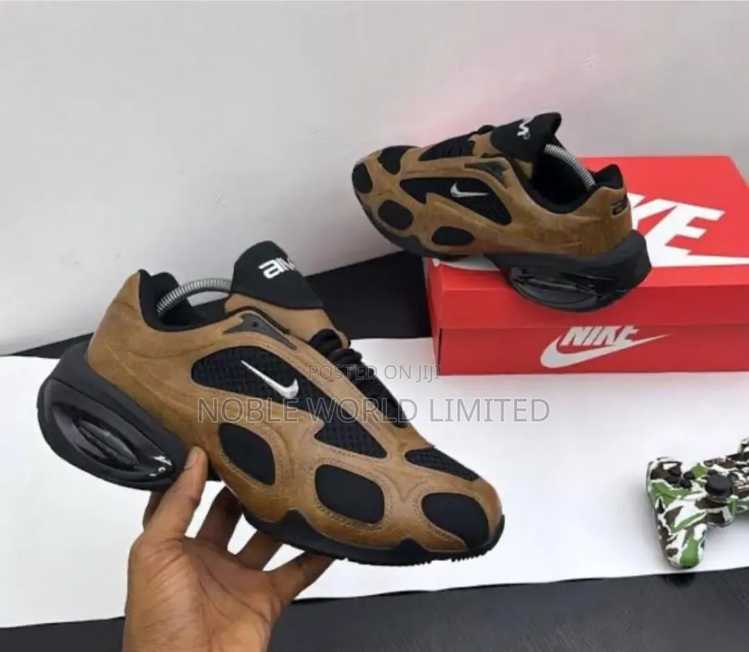 Premium Nike Sneakers GFT 8e
