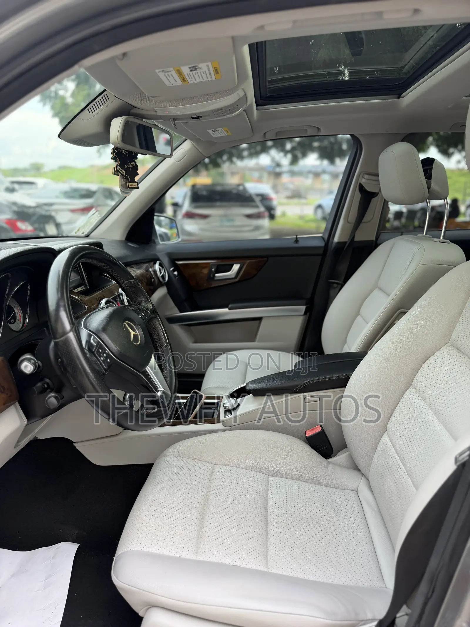 Mercedes-Benz GLK-Class Base GLK 350 4dr AWD 4MATIC (3.5L 6cyl 7A) 2015