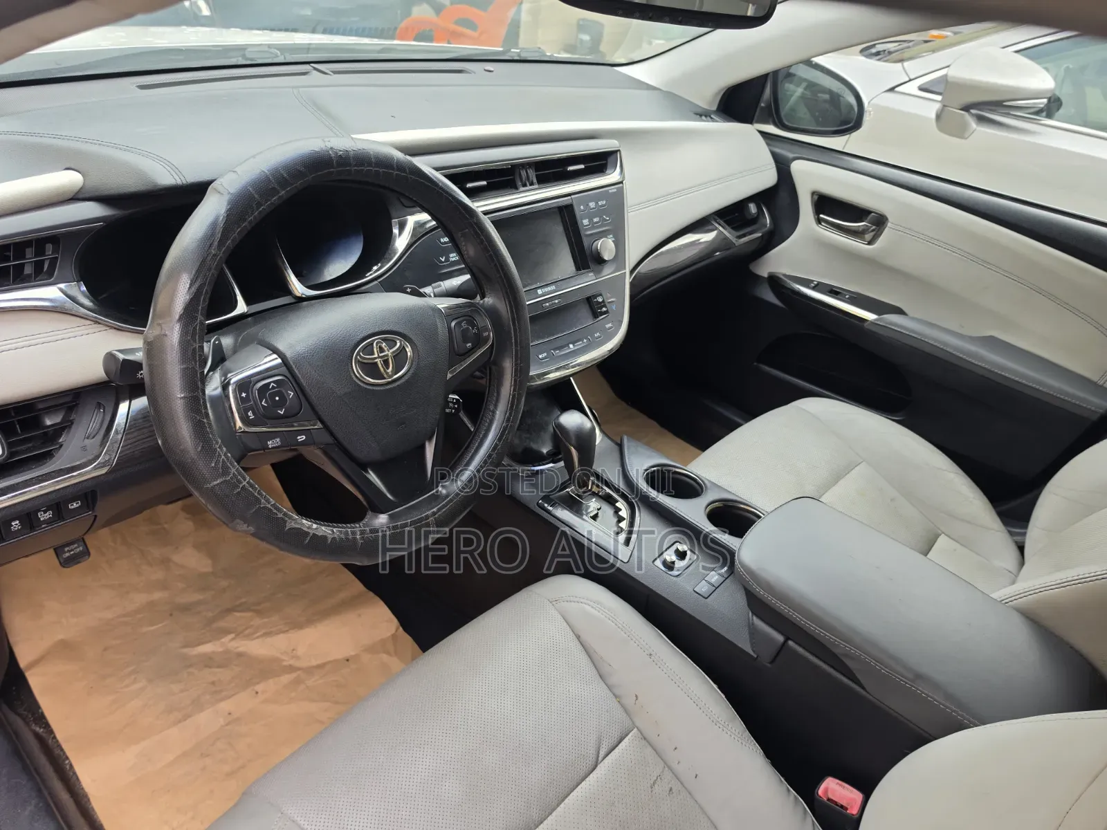 Toyota Avalon 2014 White