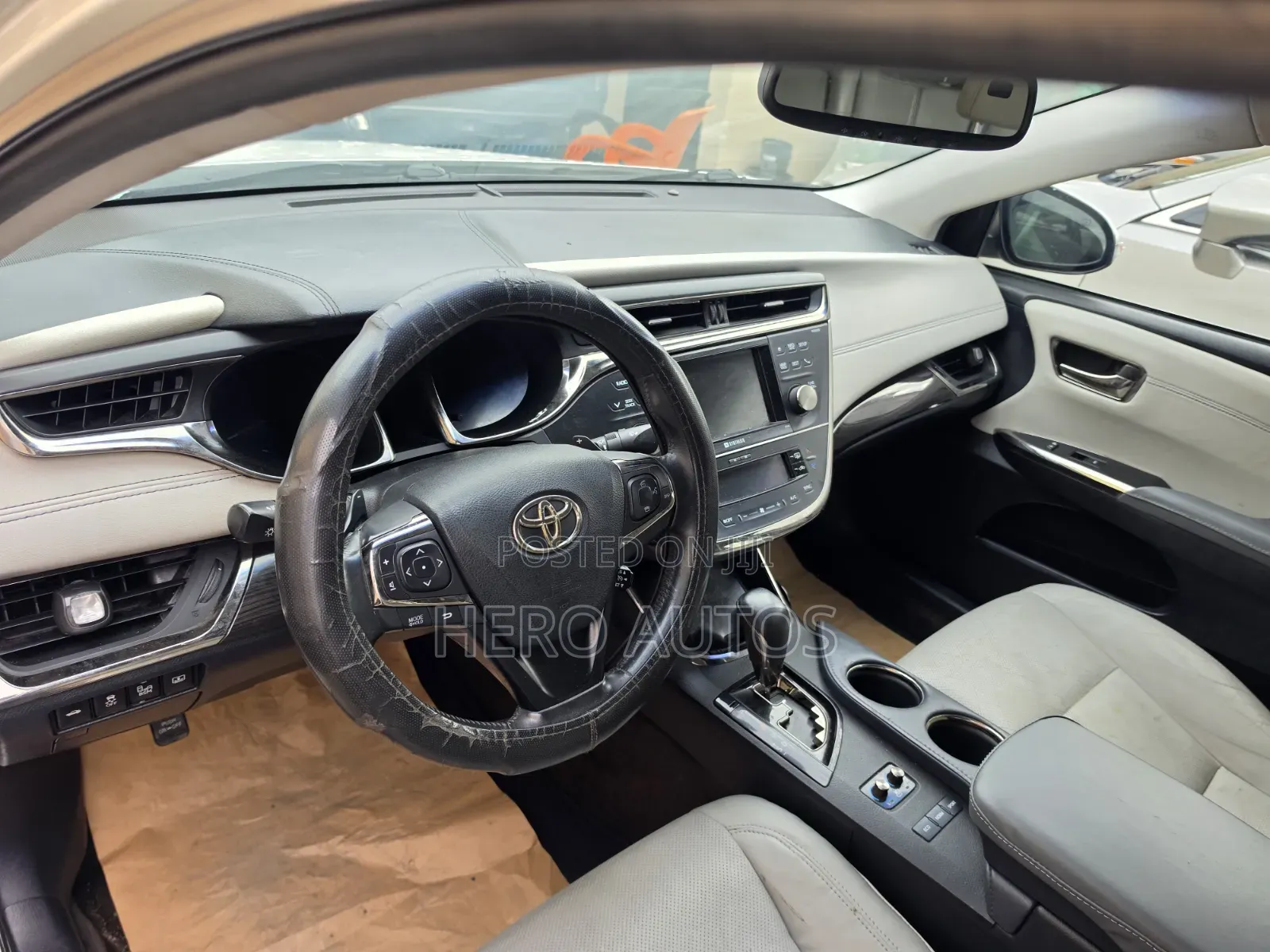 Toyota Avalon 2014 White
